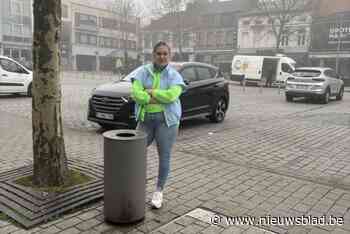 Vuilbakken in stadscentrum krijgen er asbakjes bij: “Geen aanzet tot roken, wel om vervuiling tegen te gaan”