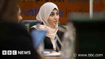 Social media ban not practical or effective, teens say