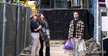 Bewoners Varkensstraat kunnen drie weken na megabrand ‘eindelijk’ naar huis: ‘Wat ik ga doen? Een avondje thuiszitten!’