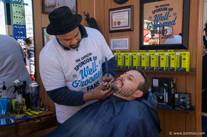 Yankees fans pack the Bronx for opening day as team lifts decades-old beard ban