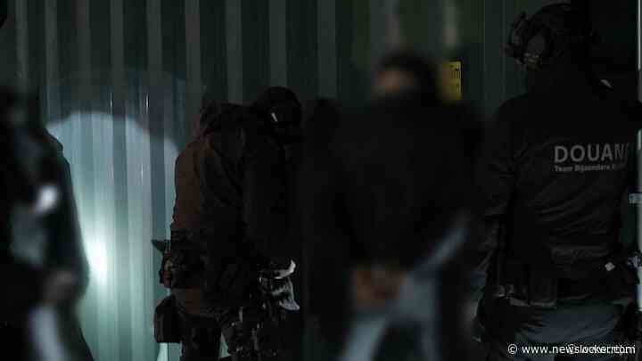 Verdachten ter plaatse gearresteerd door de Douane bij poging tot cocaïnesmokkel