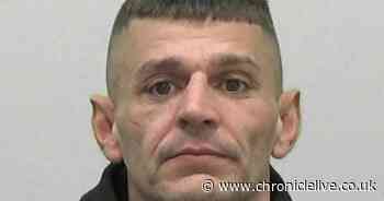 Jarrow thug went to Gateshead police station with loaded crossbow sparking firearms alert