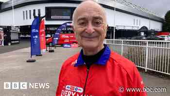 Blackadder star joins relay promoting CPR