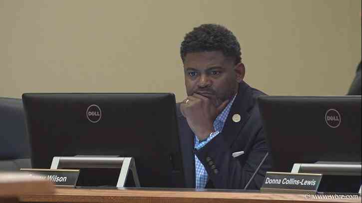 Supporters, critics react to BREC superintendent's plans to step down