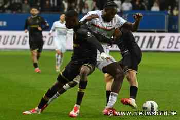 Ondanks ziekte en lichte rode kaart raapt OHL een puntje tegen Charleroi: “Verlinden liep vijf keer naar toilet”