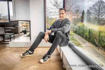 Hans van Alphen leert ons in 8 weken meer bewegen: “Je hoeft er helemaal geen sporter voor te zijn”
