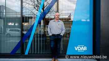 Deze Lummenaar hielp bij alle sluitingen van grote bedrijven in Limburg: “Soms binnengereden in de kofferbak van de auto”