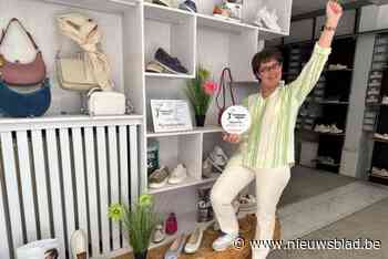 Nadine (59) krijgt voor de zevende keer op rij prijs voor vriendelijkste handelaar: “Nochtans zijn andere winkeliers hier ook vriendelijk”