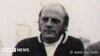 Coach who bathed naked with youth team is jailed