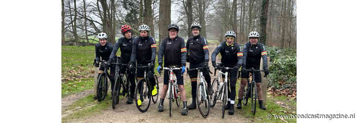 Koers van de Kameraden bij Omroep MAX