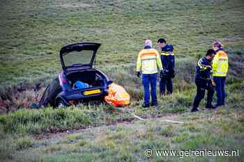 Auto in sloot aangetroffen naast A50, bestuurder spoorloos