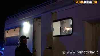 Una notte con la polizia locale di Roma, tra posti di blocco e controlli antidroga