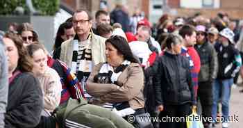 Dedicated fans travel for hours to celebrate Newcastle United Carabao Cup winners' parade
