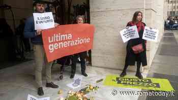 Scarti di verdura davanti all'ingresso di Bulgari. Nuovo blitz di Ultima generazione