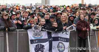 NUFC fans arrive at Newcastle Town Moor as Carabao Cup celebrations kick off