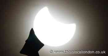 Photos show incredible moment solar eclipse was spotted in Greenwich