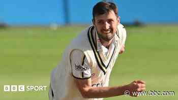 Barnard extends contract with Bears until 2027