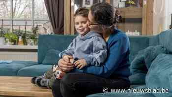 Zeger (4) is bang van eten en krijgt sondevoeding, ouders vragen betere terugbetaling: “Kost ons 500 euro per maand”