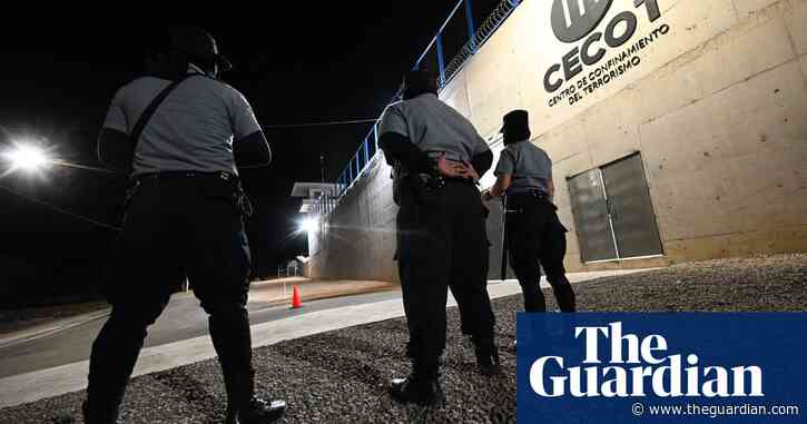 White House asks supreme court to allow deportations under wartime law