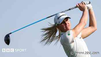 Hull two off lead going into Arizona final round