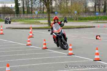 Motards testen behendigheid tijdens Dag van de Motorrijder: “Belangrijk om alles nog eens op te frissen”