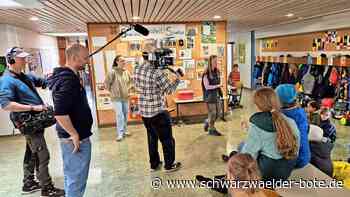 SWR-Kamerateam in Gechingen: Schul-Ziegen schaffen es ins Fernsehen