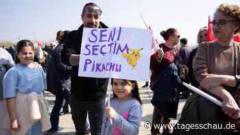 Proteste gegen türkische Regierung: Mit Pikachu gegen Erdoğan