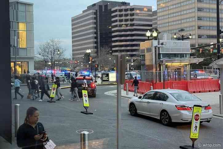 3 teens charged in fights at Pentagon City Mall force shopping complex to close early