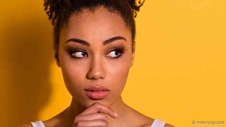 Does flirting with 'sticky eyes' work? Here's what a dating expert has to say