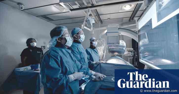 ‘Ridiculous’ cuts to AI cancer tech funding in England could cost lives, experts warn