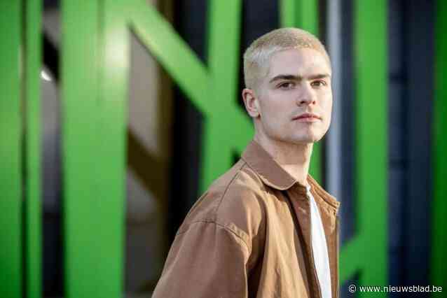 Hij was “niet goed genoeg” voor de eerste reeks, nu speelt Pieter Vreys een hoofdrol in #LikeMe: “Ik heb moeten knokken om te komen waar ik nu sta”