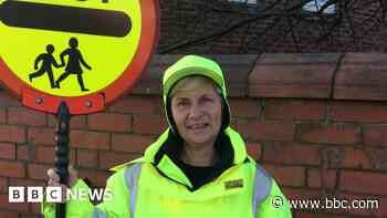 Top award for lollipop lady retiring after 29 years