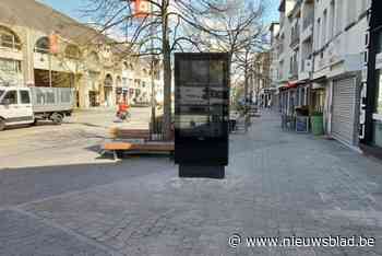 Pornobeelden op gehackt infoscherm in winkelhart: stadsbestuur dient klacht in