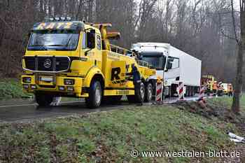 LKW aus Polen verunglückt bei Steinheim