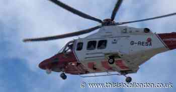 Huge emergency search of River Thames after girl, 11, enters water near Woolwich