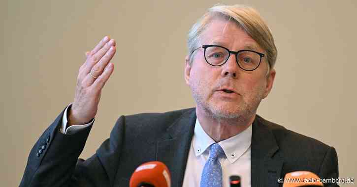 Sommer schlägt humanitäre Aufnahmen statt Asylverfahren vor