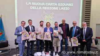 La Regione presenta la nuova carta per i giovani, il Pd attacca: "Servizio ridotto al minimo"