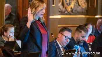 Nathalie van Baren legt eed af als nieuwe schepen