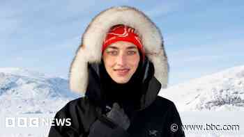 Woman, 32, completes solo Canadian island traverse