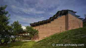 Taoli- Zhaoshan Village Center / THAD SUP Atelier