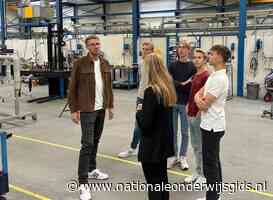 Hogeschool Inholland laat studenten meer doen en gaat minder toetsen