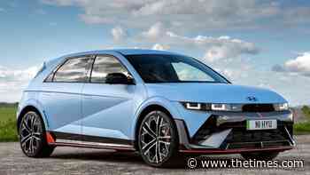 Electric car drivers face ?425-a-year ?luxury? tax bill subscription