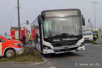 Auto und Bus stoßen zusammen – Sperrung auf der Wolbecker Straße