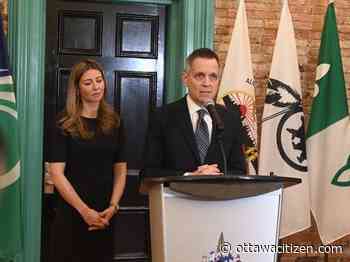 Mayors of Ottawa, Gatineau call for federal support for laid off public servants