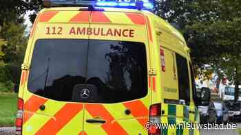 Speed pedelec botst met auto: fietser (28) raakt lichtgewond