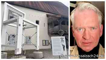 Der monströse Stuhl – Wie sich Kabarettist Springer dem Rechtsextremismus entgegenstellt