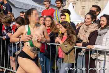 Studenten schrappen schaars geklede traditie nadat er steeds meer vragen kwamen: “We gaan mee met onze tijd”