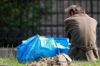 Obdachloser greift Menschen an