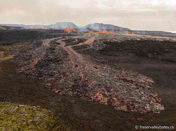 Volcano begins erupting in southwestern Iceland after a nearby town and spa are evacuated