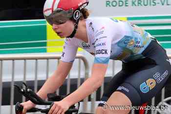 Thuisrijdster Chloé Desmet wil zich tonen bij debuut in Dwars door Vlaanderen: “Toppers zo lang mogelijk volgen”